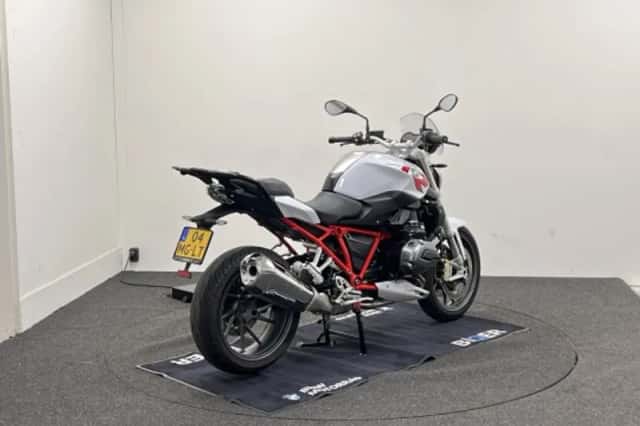 BMW R 1200 R (2016) thumbnail 6