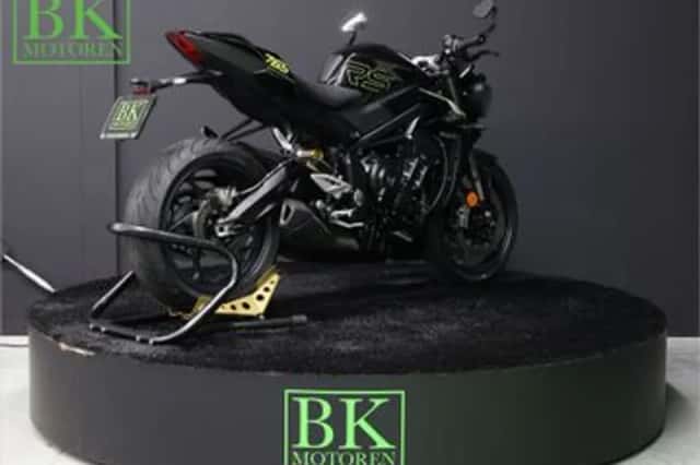 Triumph Street Triple RS (2024) thumbnail 5