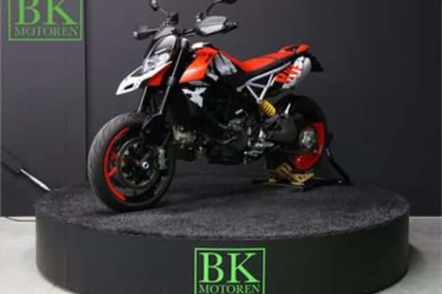 Ducati Hypermotard 950 RVE (2025) thumbnail 2