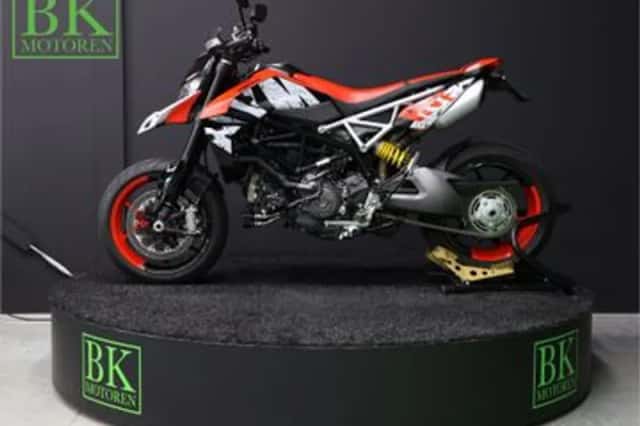 Ducati Hypermotard 950 RVE (2025) thumbnail 3
