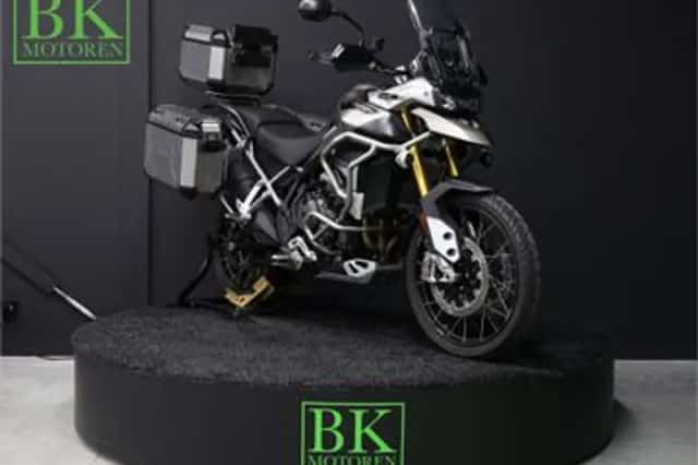 Triumph Tiger 900 Rally PRO (2023) thumbnail 1