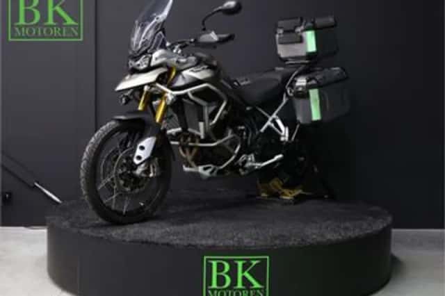Triumph Tiger 900 Rally PRO (2023) thumbnail 2