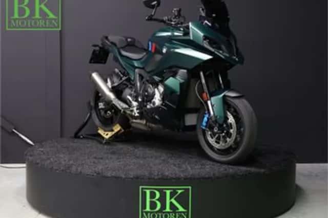 BMW M 1000 XR (2026) thumbnail 1