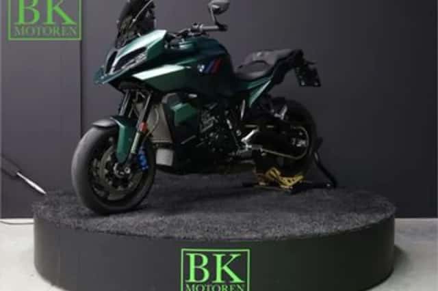 BMW M 1000 XR (2026) thumbnail 2