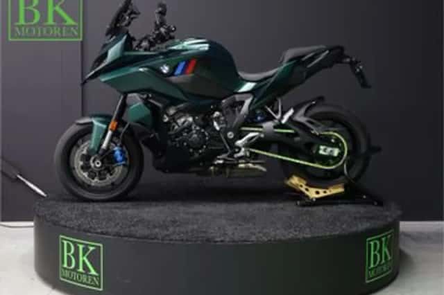 BMW M 1000 XR (2026) thumbnail 3
