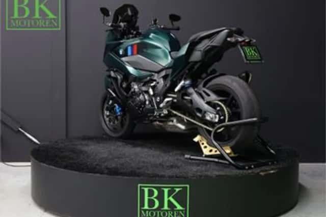 BMW M 1000 XR (2026) thumbnail 4