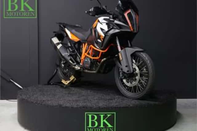 KTM 1290 Super Adventure (2019) thumbnail 1