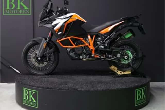KTM 1290 Super Adventure (2019) thumbnail 3