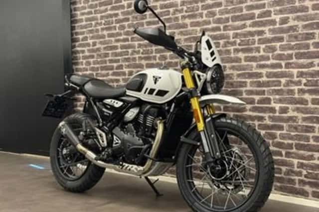 Triumph Scrambler 400 XC (2026) thumbnail 2