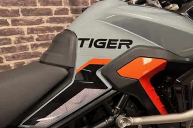 Triumph Tiger 900 Desert (2026) thumbnail 3