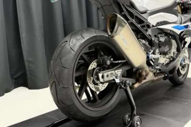 BMW S 1000 RR (2024) thumbnail 4