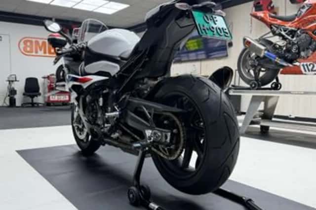 BMW S 1000 RR (2024) thumbnail 5