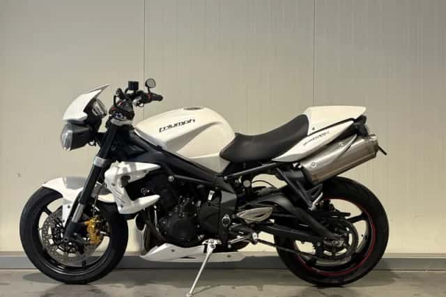 Triumph Street Triple R (2011) thumbnail 5