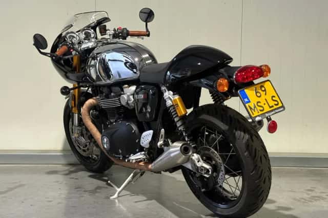 Triumph Thruxton 1200 RS (2023) thumbnail 4
