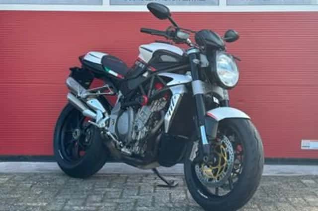 MV Agusta Brutale 1078RR (2011) thumbnail 2