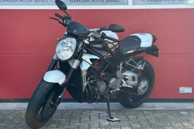 MV Agusta Brutale 1078RR (2011) thumbnail 3
