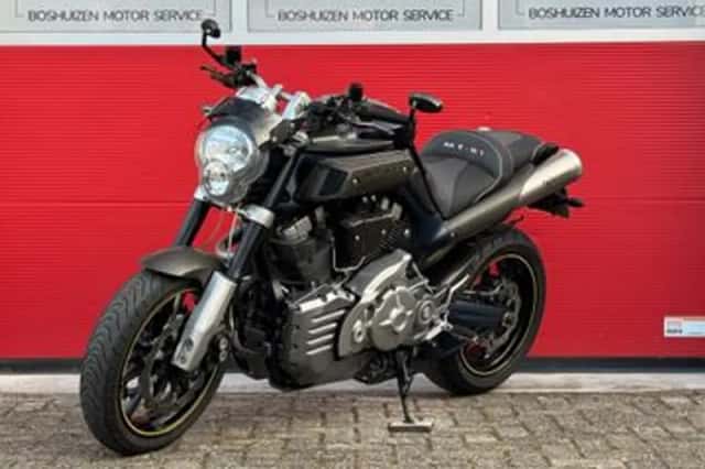 Yamaha MT-01 (2007) thumbnail 3