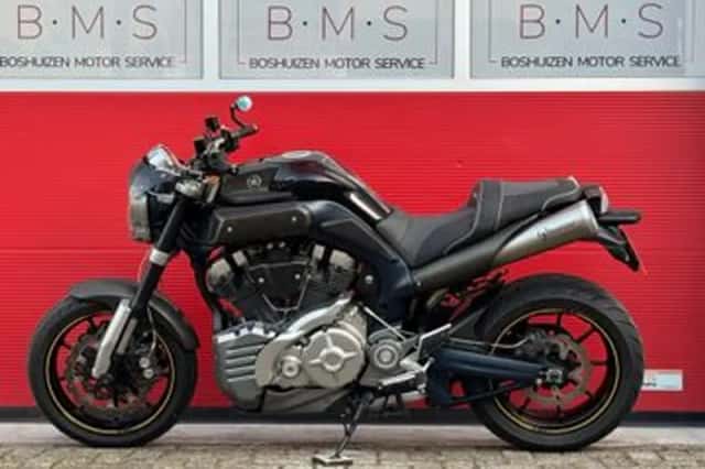 Yamaha MT-01 (2007) thumbnail 4
