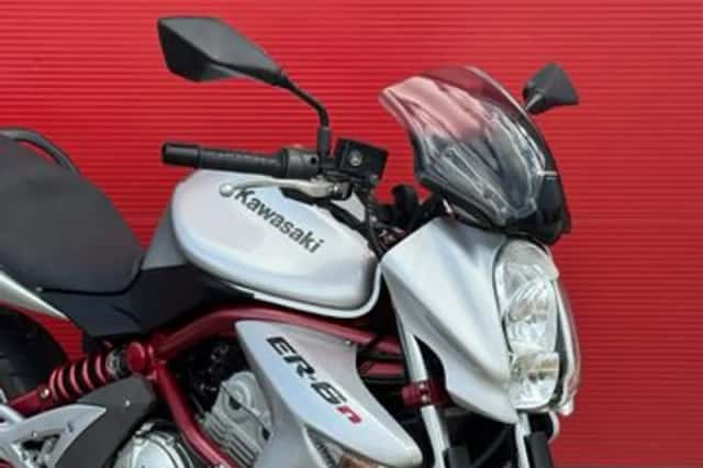 Kawasaki Er-6n (2007) thumbnail 5