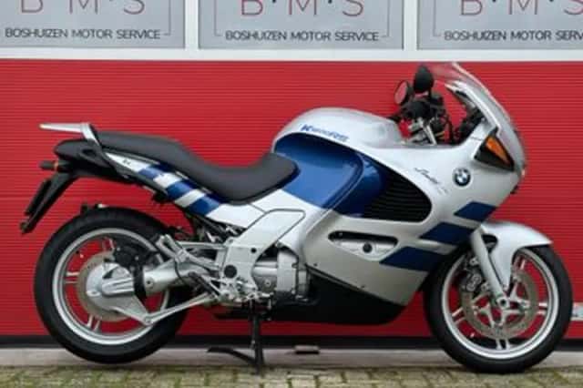 BMW K 1200RS (1999) thumbnail 1