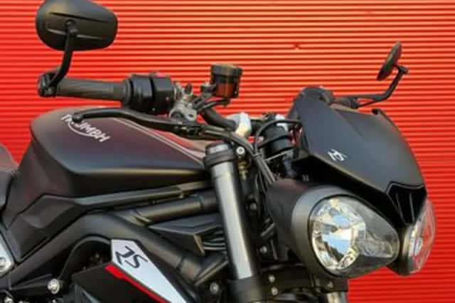 Triumph Street Triple RS (2020) thumbnail 5