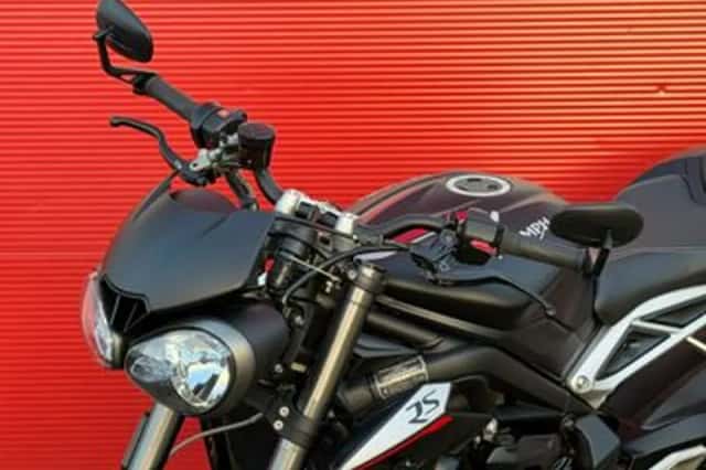 Triumph Street Triple RS (2020) thumbnail 6