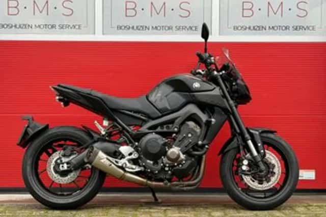 Yamaha MT-09 (2018) thumbnail 1