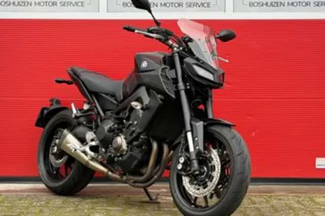 Yamaha MT-09 (2018) thumbnail 2