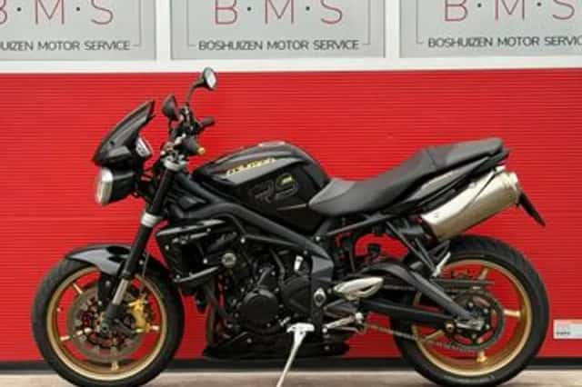 Triumph Street Triple R (2013) thumbnail 4