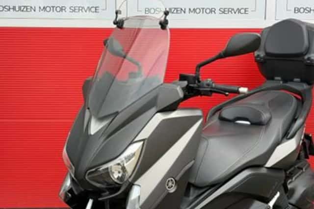 Yamaha X MAX 400 (2017) thumbnail 6