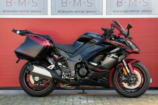 Kawasaki Ninja 1000SX (2024) thumbnail 1