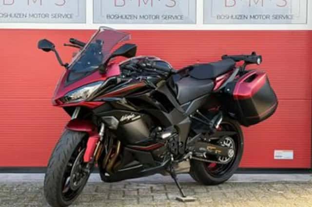 Kawasaki Ninja 1000SX (2024) thumbnail 3
