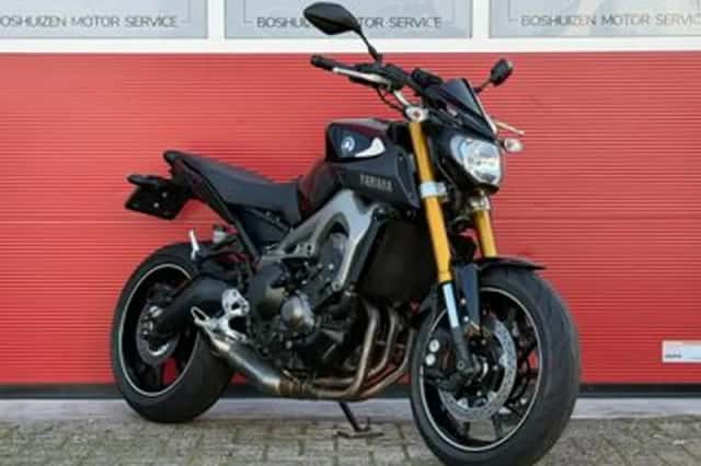 Yamaha MT-09 (2014) thumbnail 2