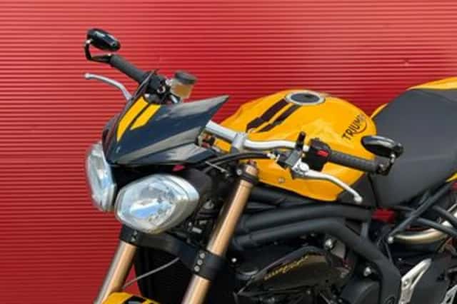 Triumph Speed Triple (2016) thumbnail 6