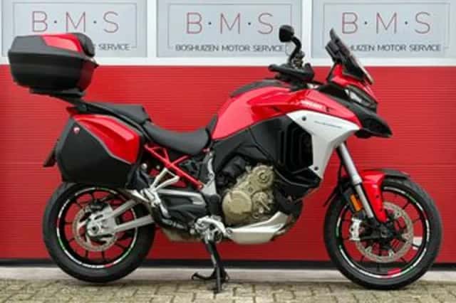 Ducati Multistrada V4S (2021) thumbnail 1