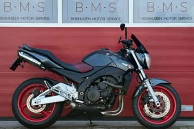 Suzuki GSR600 (2009) thumbnail 1
