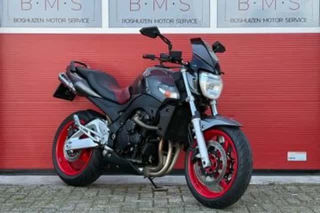 Suzuki GSR600 (2009) thumbnail 2