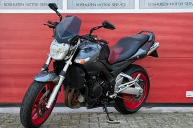 Suzuki GSR600 (2009) thumbnail 3