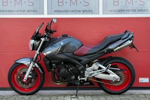 Suzuki GSR600 (2009) thumbnail 4