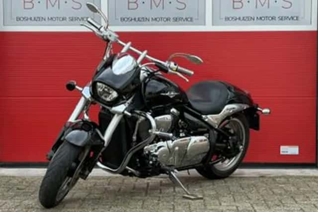 Suzuki Intruder M 1500 (2009) thumbnail 3