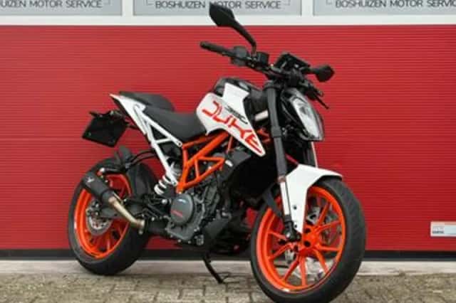 KTM 390 Duke (2018) thumbnail 2