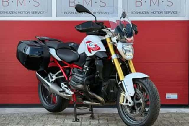 BMW R 1200 R (2015) thumbnail 2