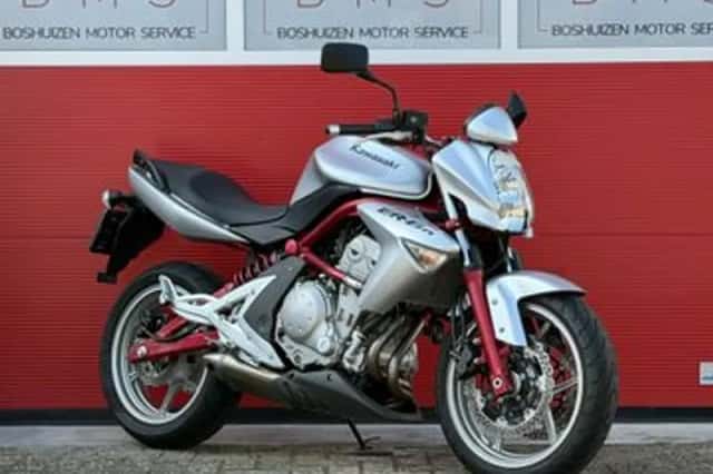 Kawasaki Er-6n (2007) thumbnail 2
