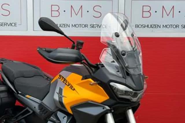 Moto Guzzi Stelvio (2024) thumbnail 5