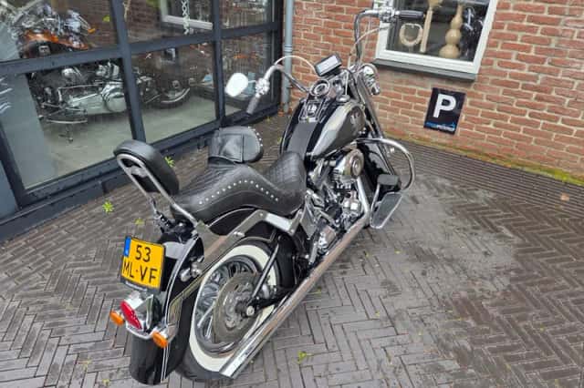 Harley-Davidson Softail (2012) thumbnail 6