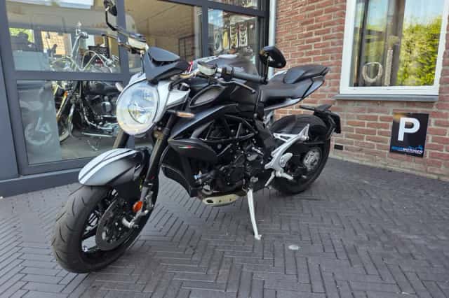 MV Agusta Brutale 800 (2019) thumbnail 2