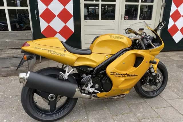 Triumph Daytona T 595 (1997) thumbnail 1