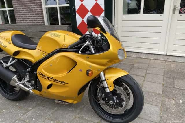 Triumph Daytona T 595 (1997) thumbnail 3
