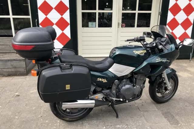 Triumph Sprint 900 (1994) thumbnail 1