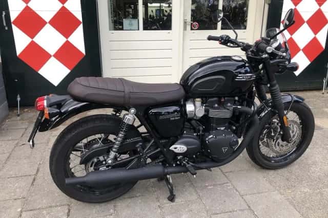 Triumph Bonneville T120 (2021) thumbnail 1